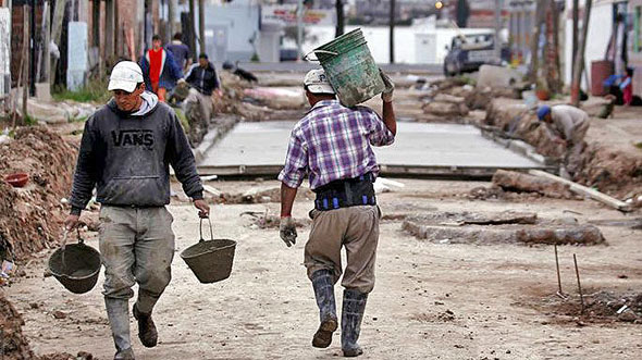 Brecha laboral en México: Una de cada cuatro personas necesita un empleo