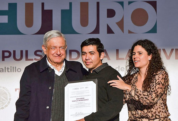 Egresados de Jóvenes Construyendo el Futuro podrán acceder a créditos de hasta 350,000 pesos