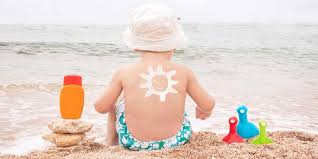 Especialistas llaman a evitar exponer a bebés al sol