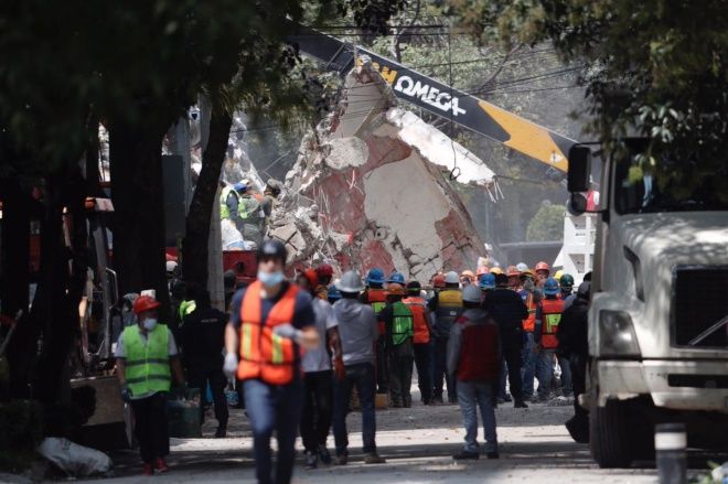 Exigen empleos temporales para centenares de mexicanos sin empleo tras sismo 