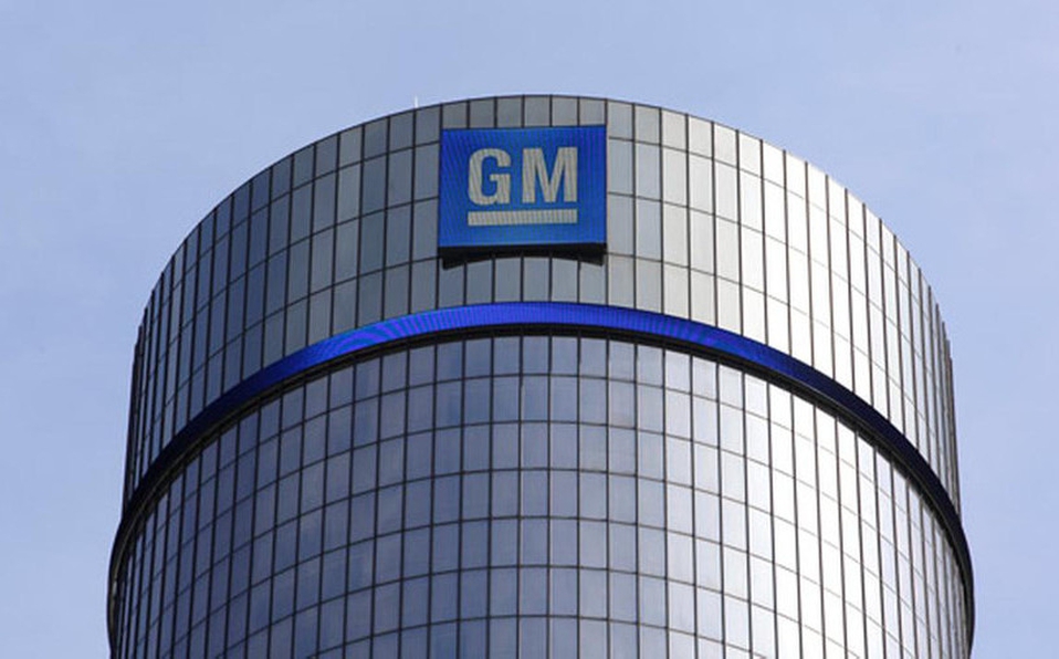 GM y sindicato reinician negociaciones tras huelga