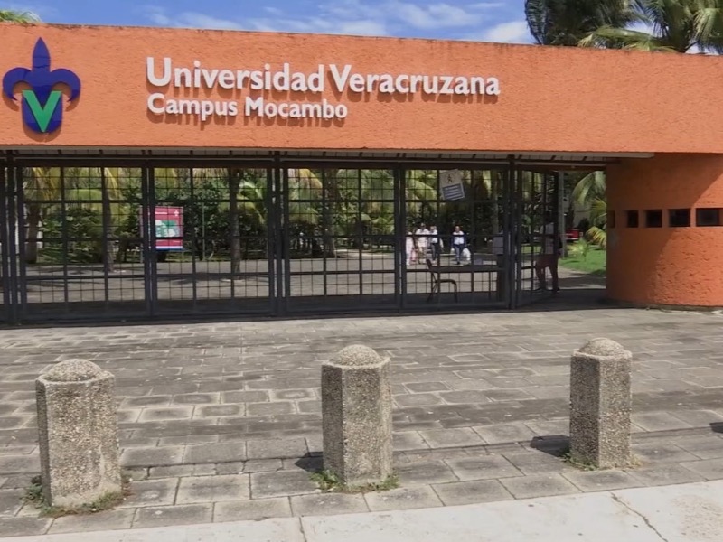 Insiste sindicato de Universidad Veracruzana en alza salarial del 15% 